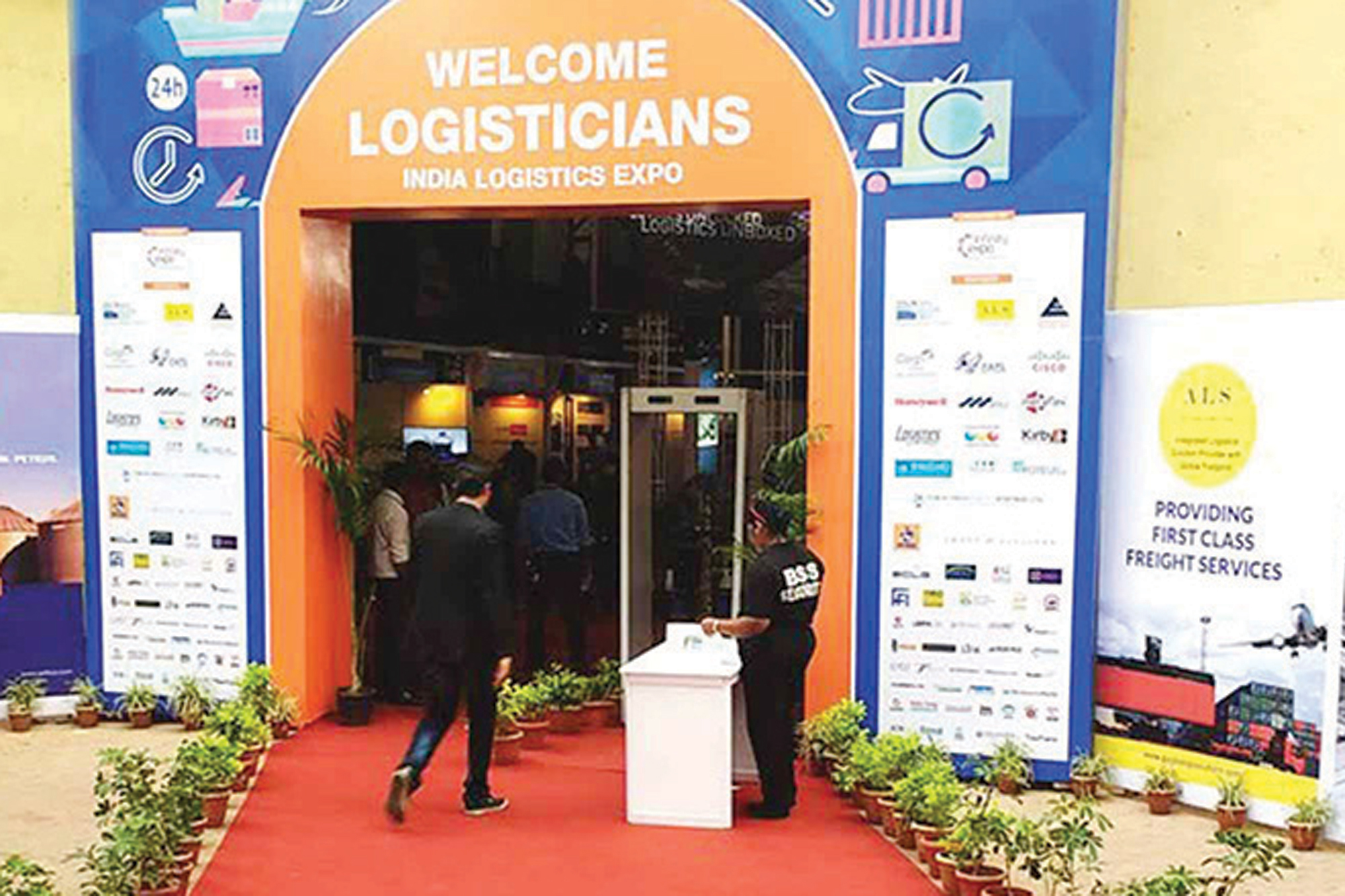 Logistics world reunites in Mumbai