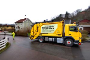 Volvo Trucks and Renova test autonomous refuse truck: Safety in focus