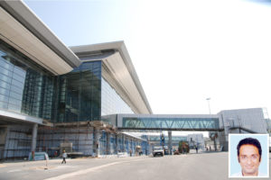 Cradle enables airport facade access