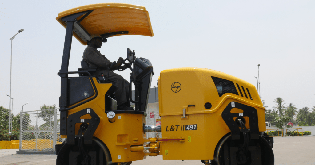 L&T 491 Mini Tandem Compactor