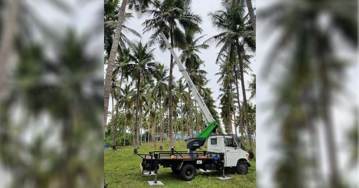 Vanjax Coconut Harvester