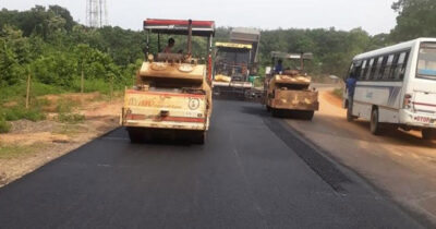 Drainage composite for flexible pavements in road construction