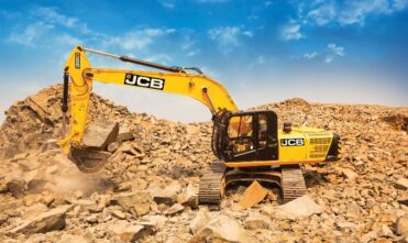 JCB India showcases its range of next-gen range of tracked excavators at Pune