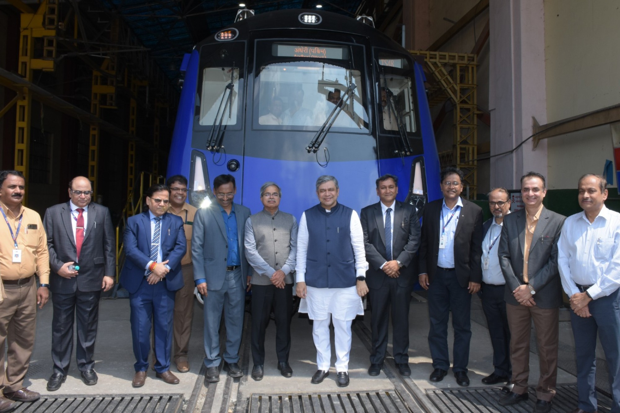 The Hon’ble Union Minister for Railways, Shri Ashwini Vaishnaw, marked a historic moment as he inaugurated the carbody structure of India’s pioneering Vande Bharat Sleeper trainset, proudly manufactured by BEML Ltd at its Bangalore-based rail unit.