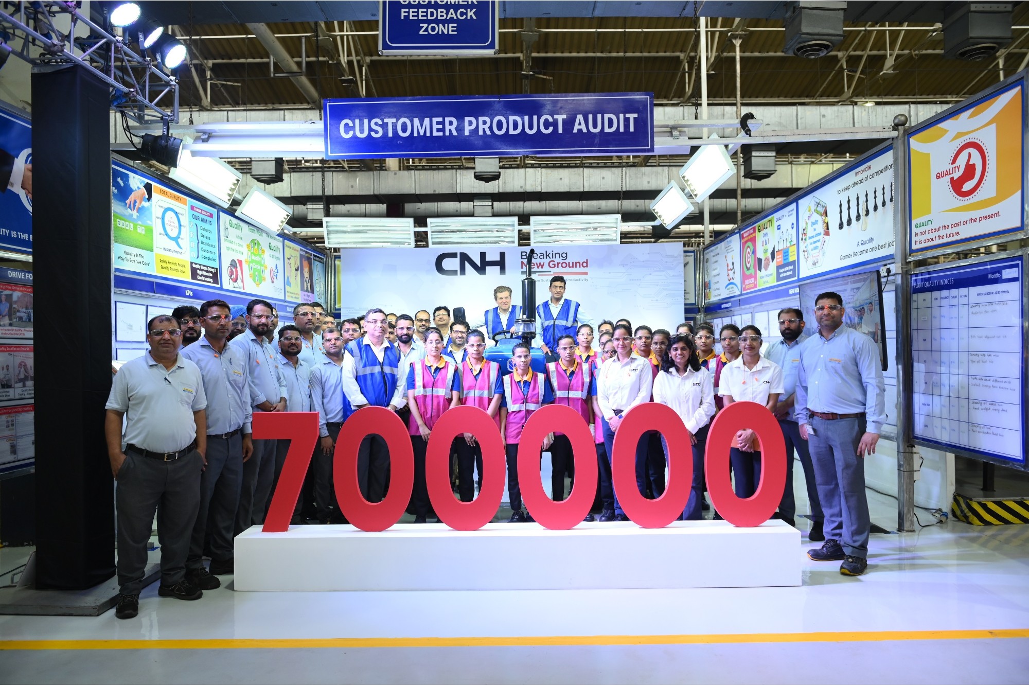 CNH Team at the rollout of 7,00,000th tractor from Greater Noida Plant _ B2B 